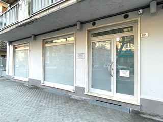 Ufficio in Affitto a San Benedetto del Tronto, 250€, 8 m²