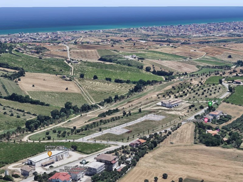 Appartamento in Vendita a Colonnella, 3'500'000€, 1000 m²