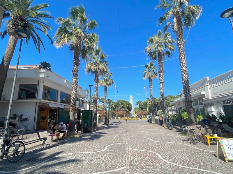 Attività commerciale in Vendita a San Benedetto del Tronto, 180'000€, 80 m²