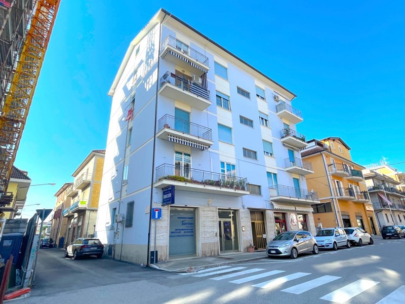 Appartamento in Vendita a San Benedetto del Tronto, 195'000€, 105 m²