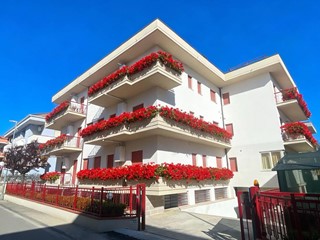 Appartamento in Vendita a Alba Adriatica, 140'000&euro;, 69 m²