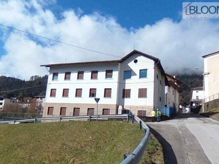 Casa Indipendente in Vendita a Calalzo di Cadore, 180'000€, 450 m²