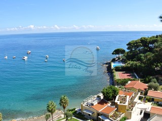 Bilocale in Vendita a Bordighera, 290'000€, 45 m²