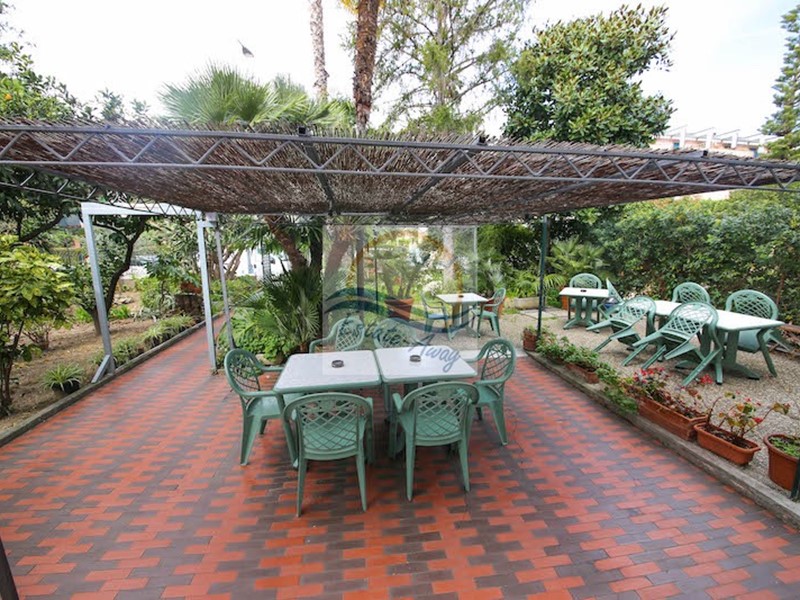 Villa in Vendita a Bordighera, 1'250'000€, 550 m²