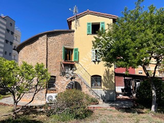Casa Indipendente in Vendita a Ventimiglia, 600'000€, 120 m²