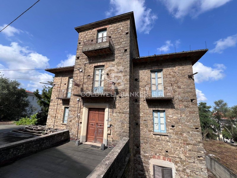 Casa Indipendente in Vendita a Torchiara, 320'000&euro;, 500 m²