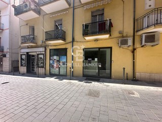 Immobile commerciale in Vendita a Agropoli, 120'000€, 33 m²