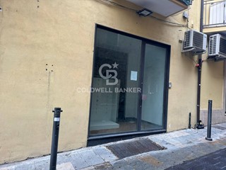 Immobile commerciale in Vendita a Agropoli, 150'000€, 49 m²