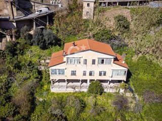 Appartamento in Vendita a Pisciotta, 140'000€, 87 m²
