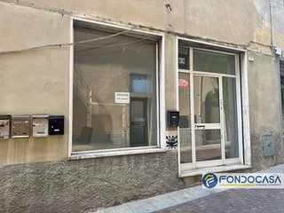 Ufficio in Vendita a Palazzolo sull'Oglio, 45'000€, 45 m²