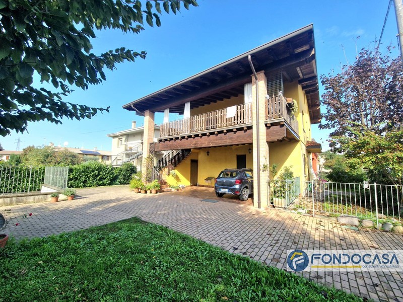 Villa in Vendita a Ospitaletto, 239'900€, 127 m²