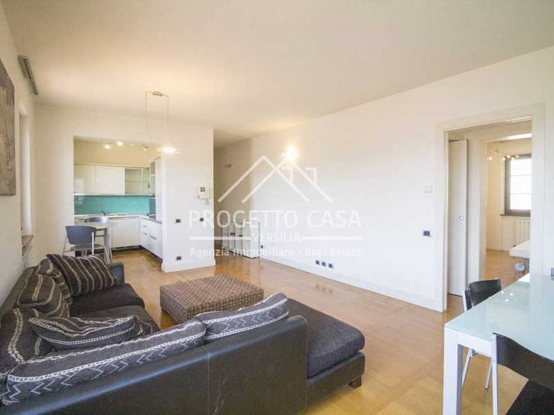 Appartamento in Vendita a Camaiore, 330'000&euro;, 85 m²