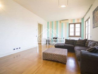 Appartamento in Vendita a Camaiore, 330'000&euro;, 85 m²