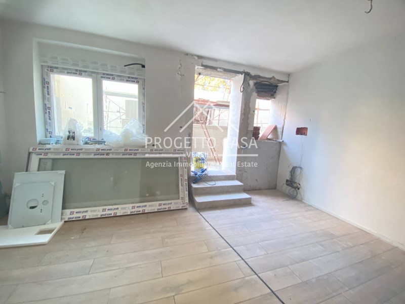 Trilocale in Vendita a Camaiore, 435'000&euro;, 80 m²