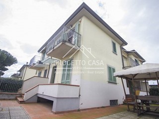Casa Indipendente in Vendita a Camaiore, 495'000&euro;, 130 m²