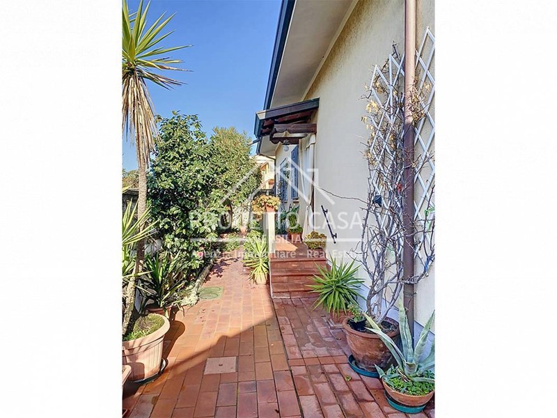 Casa Indipendente in Vendita a Viareggio, 225'000€, 85 m²