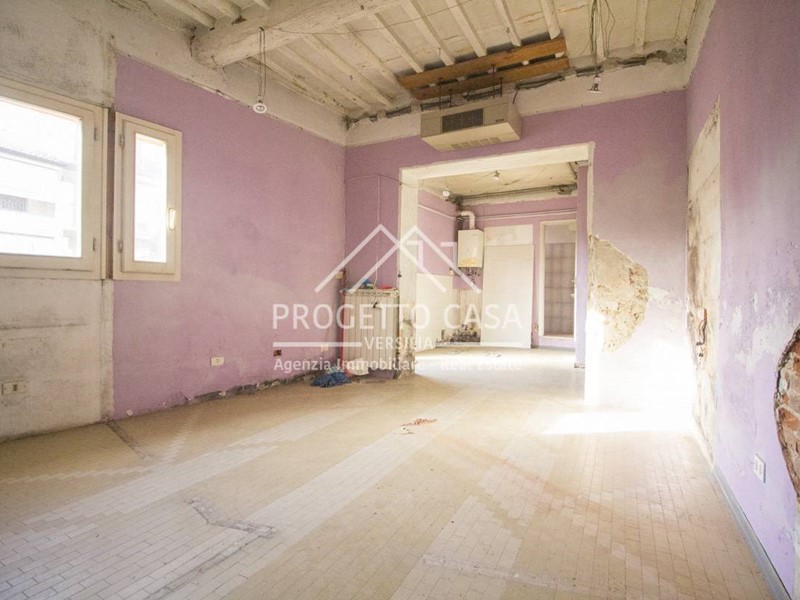 Trilocale in Vendita a Massarosa, 75'000€, 88 m²