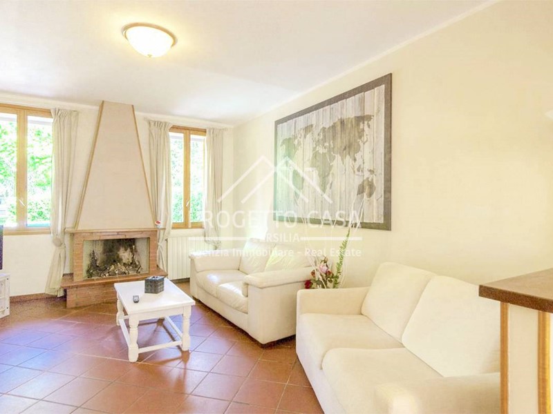 Casa Indipendente in Vendita a Massarosa, 275'000€, 170 m²