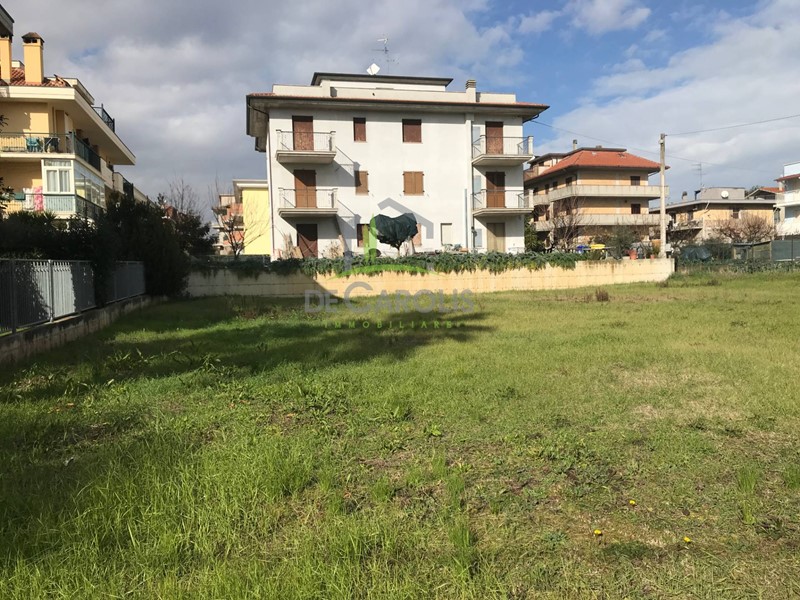 Terreno edificabile in Vendita a Monteprandone, 900 m²