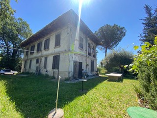 Villa in Vendita a Ascoli Piceno, 800 m²