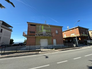 Casa Indipendente in Vendita a Monteprandone, 198'000€, 350 m²