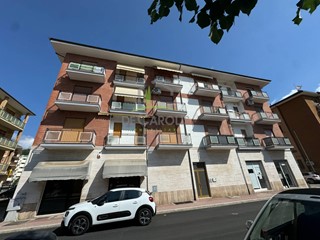 Attico in Vendita a Ascoli Piceno, 130'000€, 171 m²