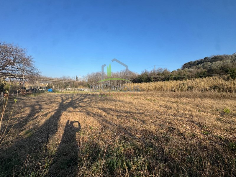 Terreno agricolo in Vendita a Folignano, 35'000€, 10820 m²