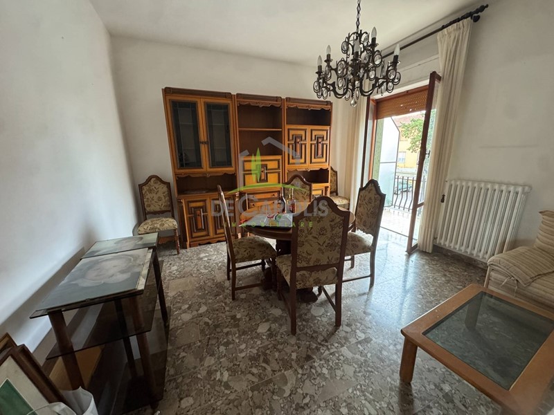 Appartamento in Vendita a Ascoli Piceno, 105'000€, 123 m²