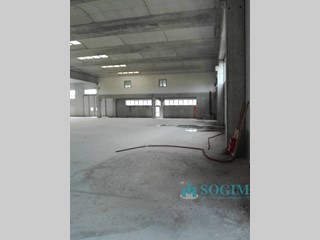 Capannone in Affitto a Dairago, 15'000€, 3610 m²