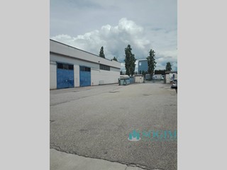 Capannone in Vendita a Rho, 2'900'000€, 4870 m²