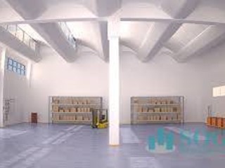 Capannone in Affitto a Lainate, 10'000€, 2500 m²