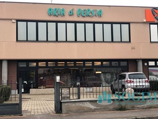 Negozio in Vendita a Corbetta, 1'200'000€, 750 m²
