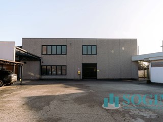 Capannone in Vendita a Lissone, 1'500'000€, 2560 m²
