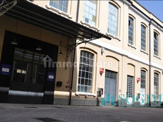 Immobile commerciale in Affitto a Gallarate, 5'000&euro;, 700 m²