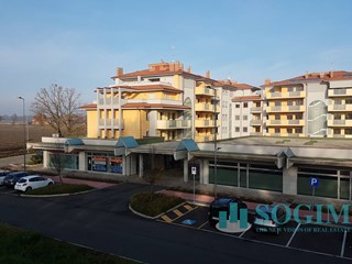 Negozio in Vendita a Basiglio, 1'050'000€, 525 m²