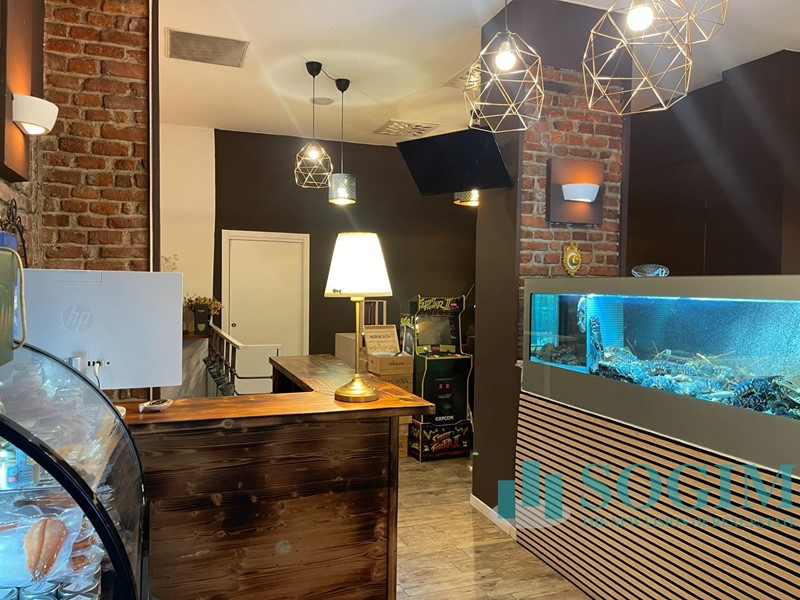 Attività commerciale in Vendita a Milano, 290'000€, 350 m²