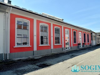 Ufficio in Vendita a Besana in Brianza, 545'000€, 620 m²
