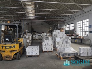 Capannone in Vendita a Lainate, 800'000€, 1200 m²