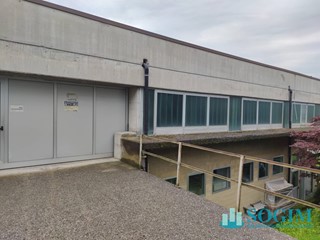 Laboratorio in Vendita a Gandino, 240'000€, 384 m²