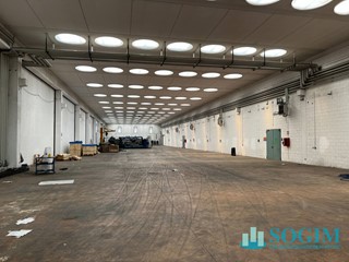 Capannone in Affitto a Magnago, 25'000€, 6000 m²