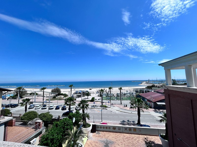 Bilocale in Vendita a Civitanova Marche, 470'000&euro;, 122 m²