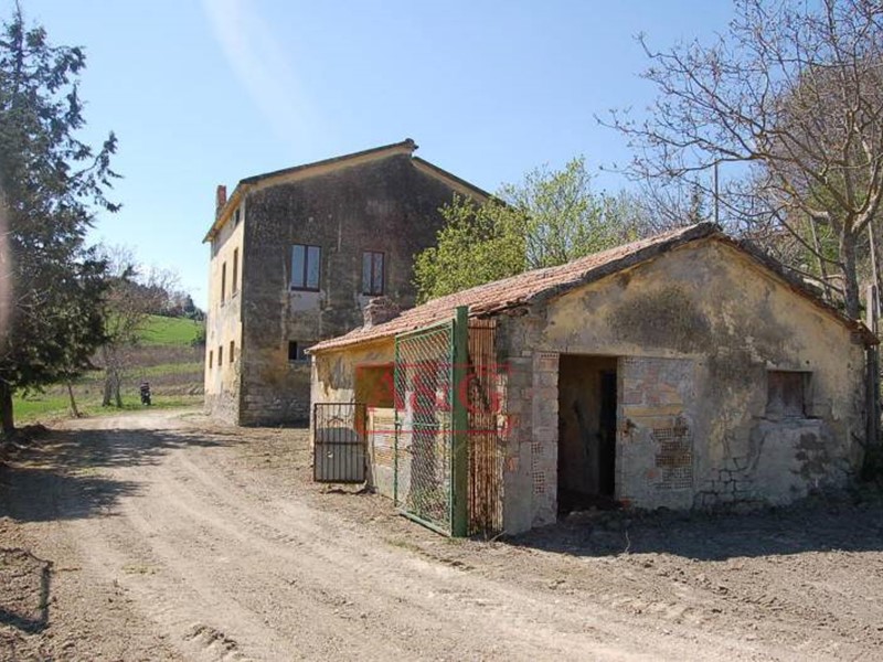 Rustico in Vendita a Force, 90'000€, 370 m²