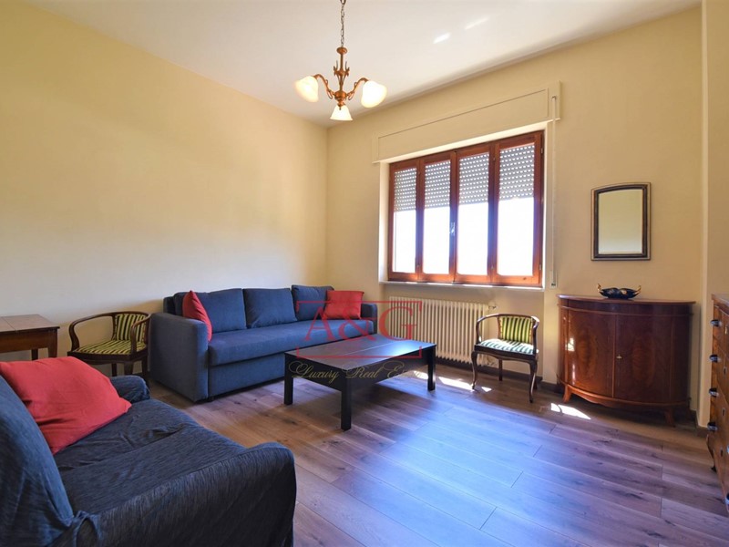 Appartamento in Vendita a Amandola, 60'000€, 76 m²