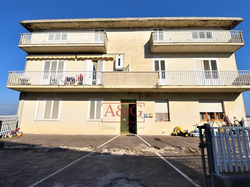 Appartamento in Vendita a Monte San Pietrangeli, 69'000€, 125 m²