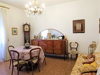 Appartamento in Vendita a Roma, 185'000€, 90 m²