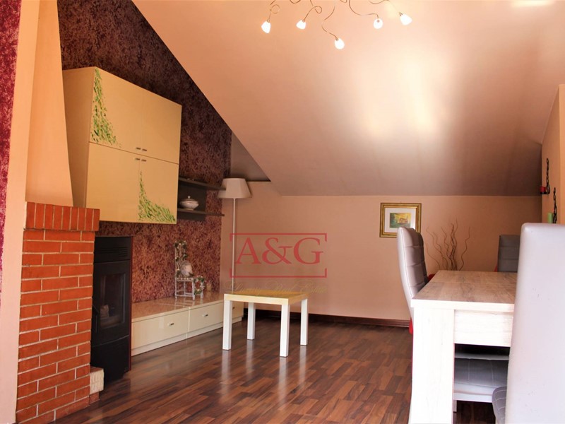 Attico in Vendita a Comunanza, 48'000€, 70 m²