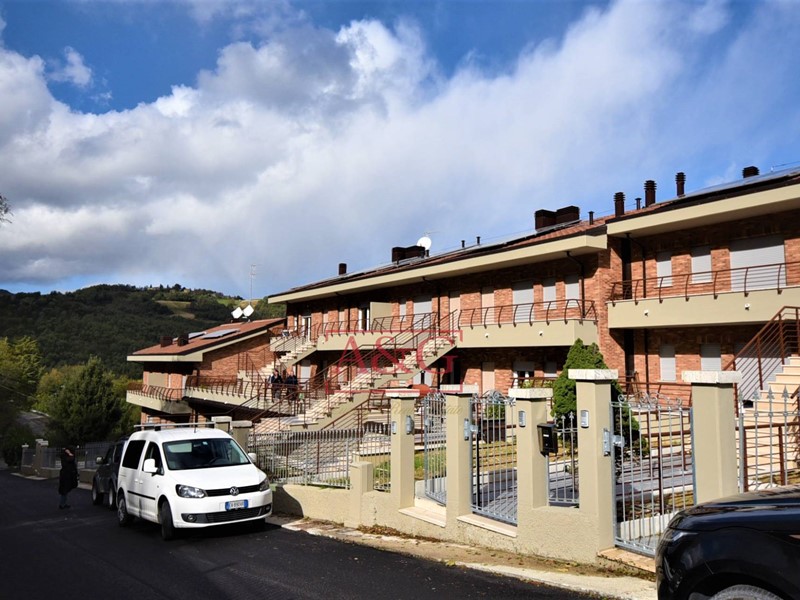 Quadrilocale in Vendita a Montefortino, 90'000€, 80 m²
