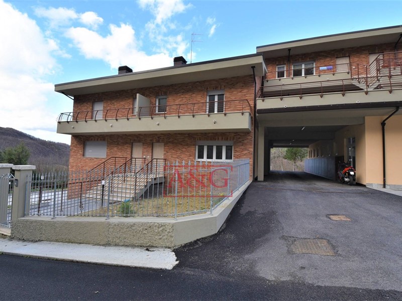 Villetta a schiera in Vendita a Montefortino, 149'000€, 200 m²