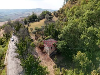 Rustico in Vendita a Massa Fermana, 48'000€, 200 m²