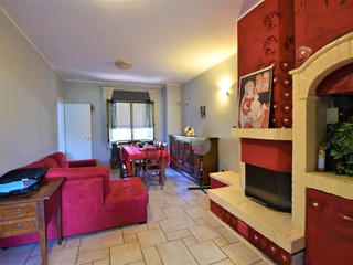 Appartamento in Vendita a Belmonte Piceno, 120'000€, 154 m²